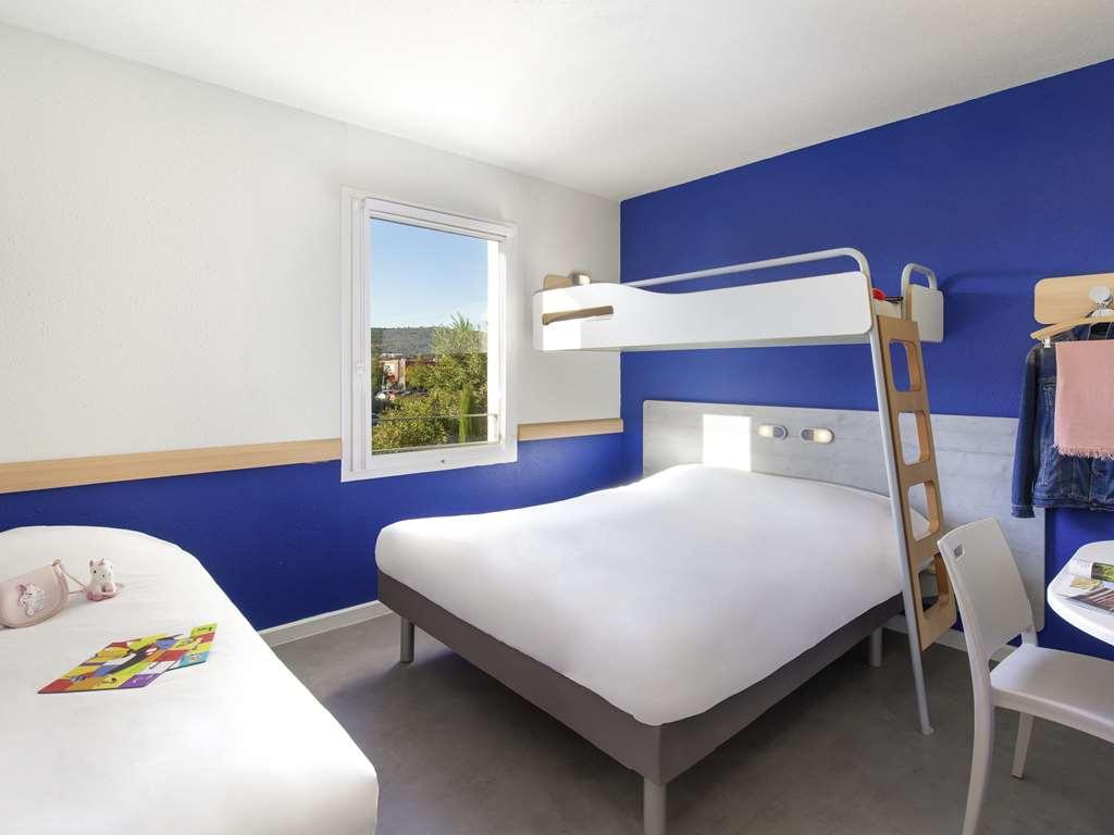 Ibis Budget Saint-Maximin Room photo