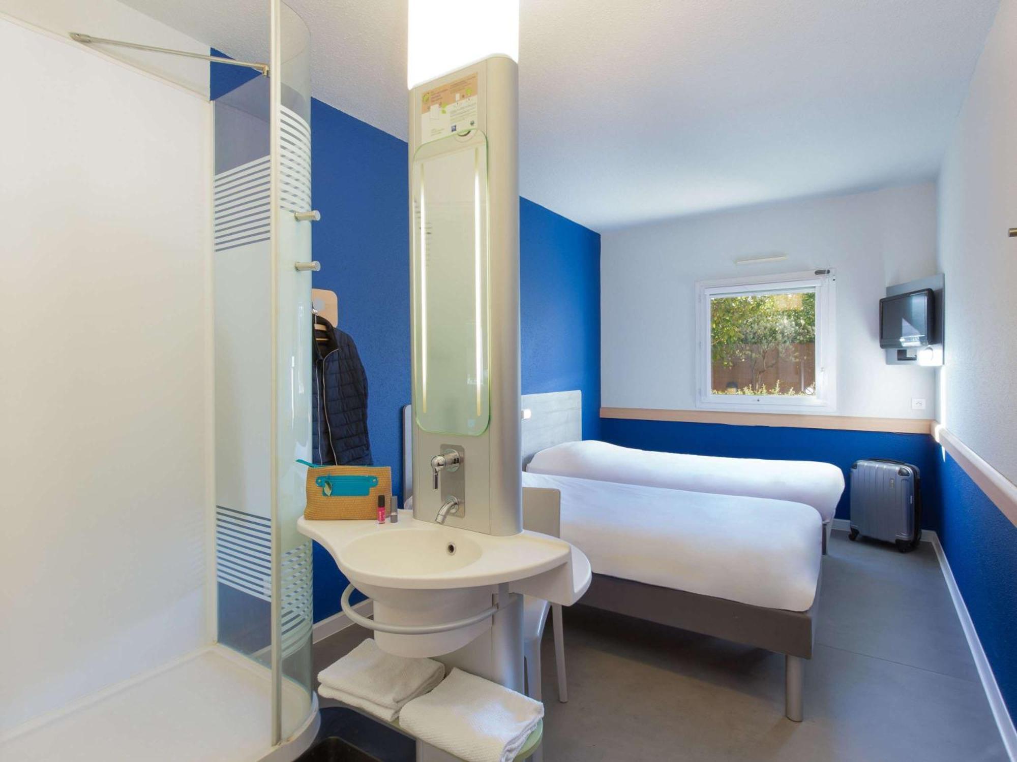 Ibis Budget Saint-Maximin Exterior photo