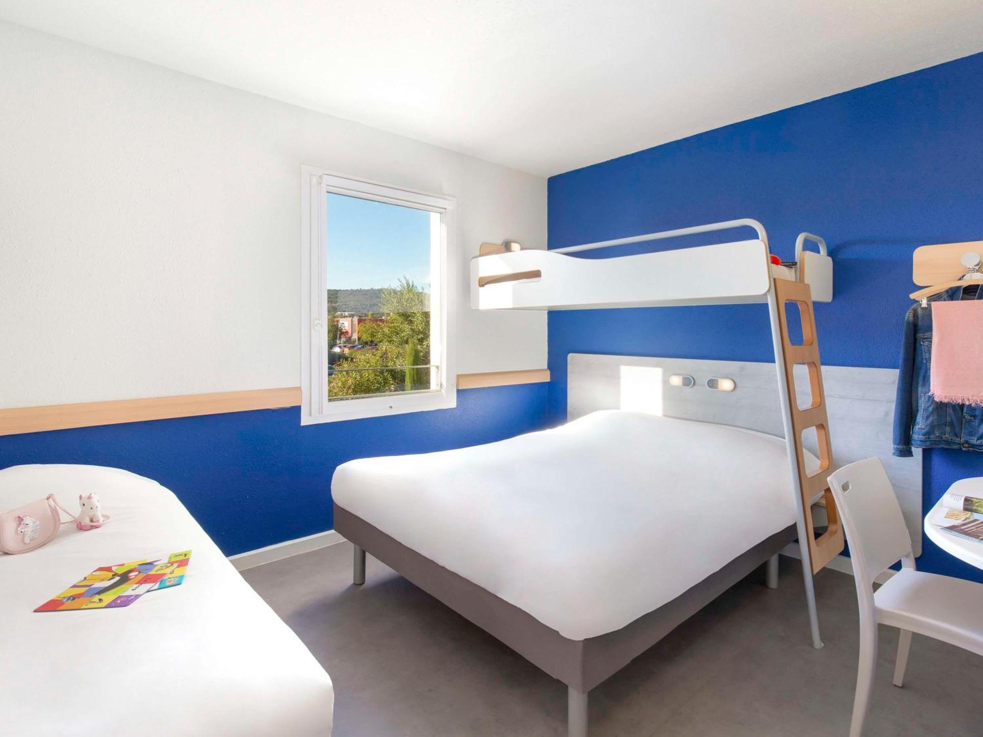 Ibis Budget Saint-Maximin Exterior photo