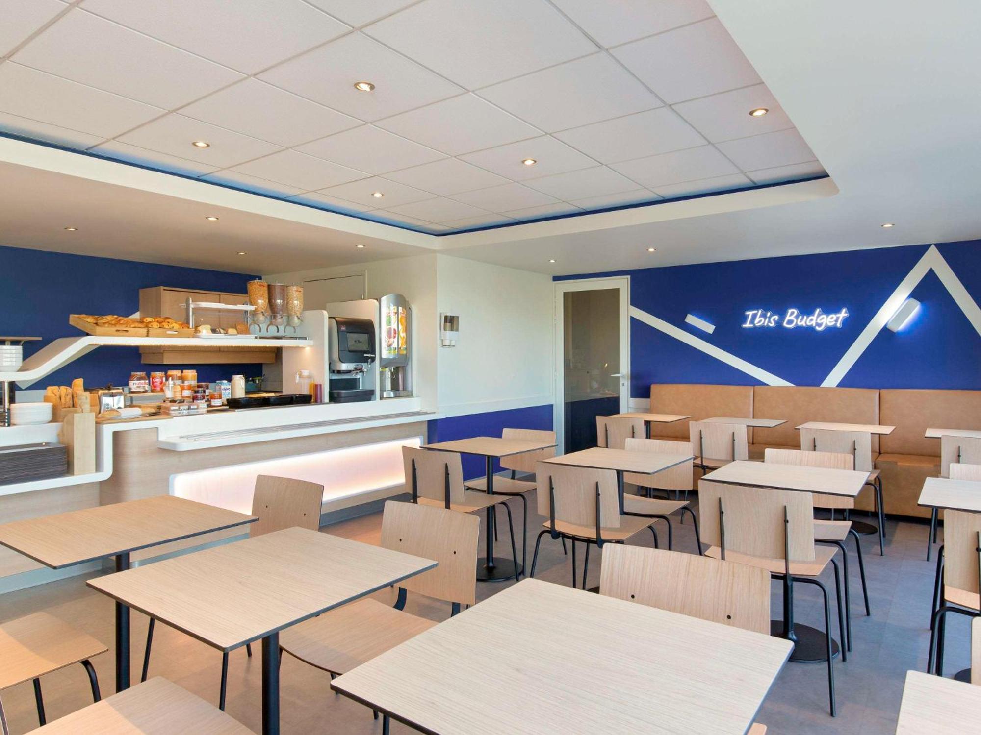 Ibis Budget Saint-Maximin Exterior photo