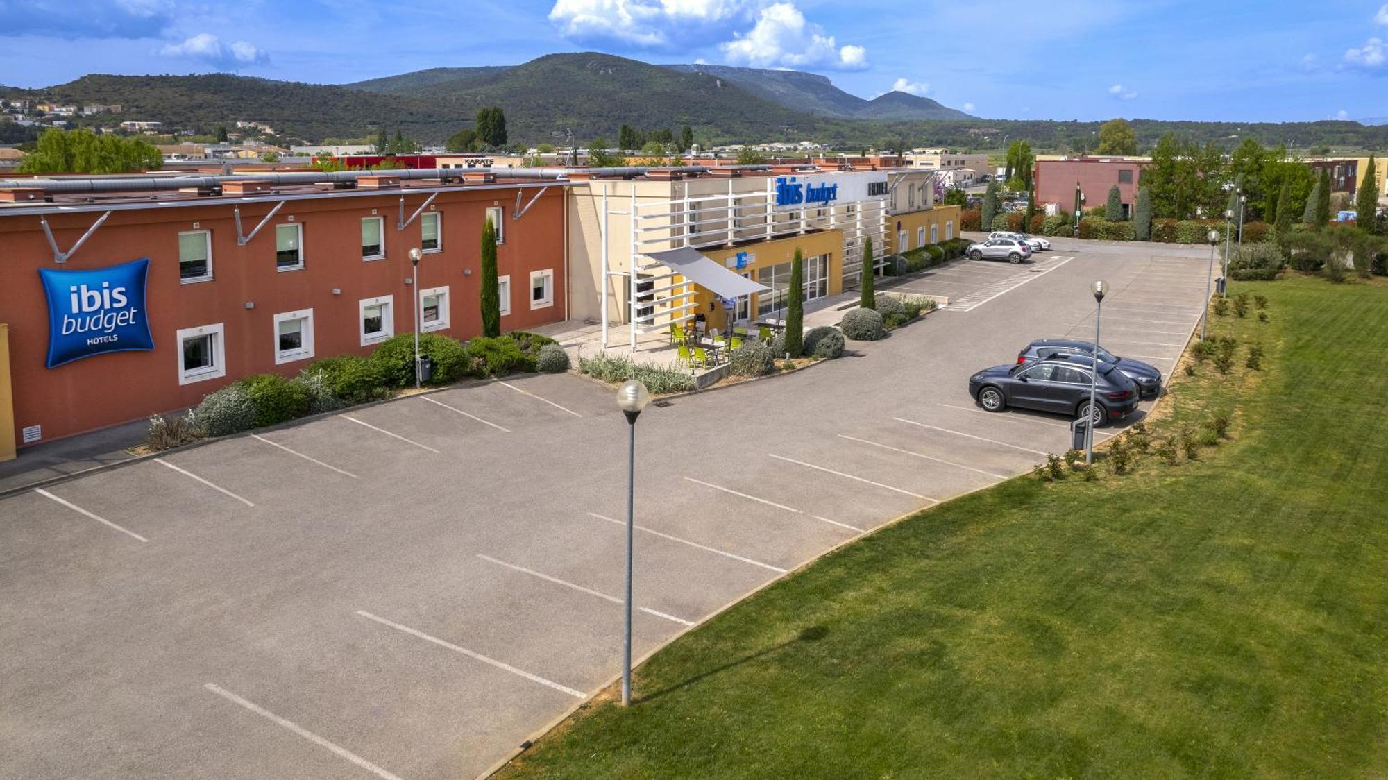 Ibis Budget Saint-Maximin Exterior photo
