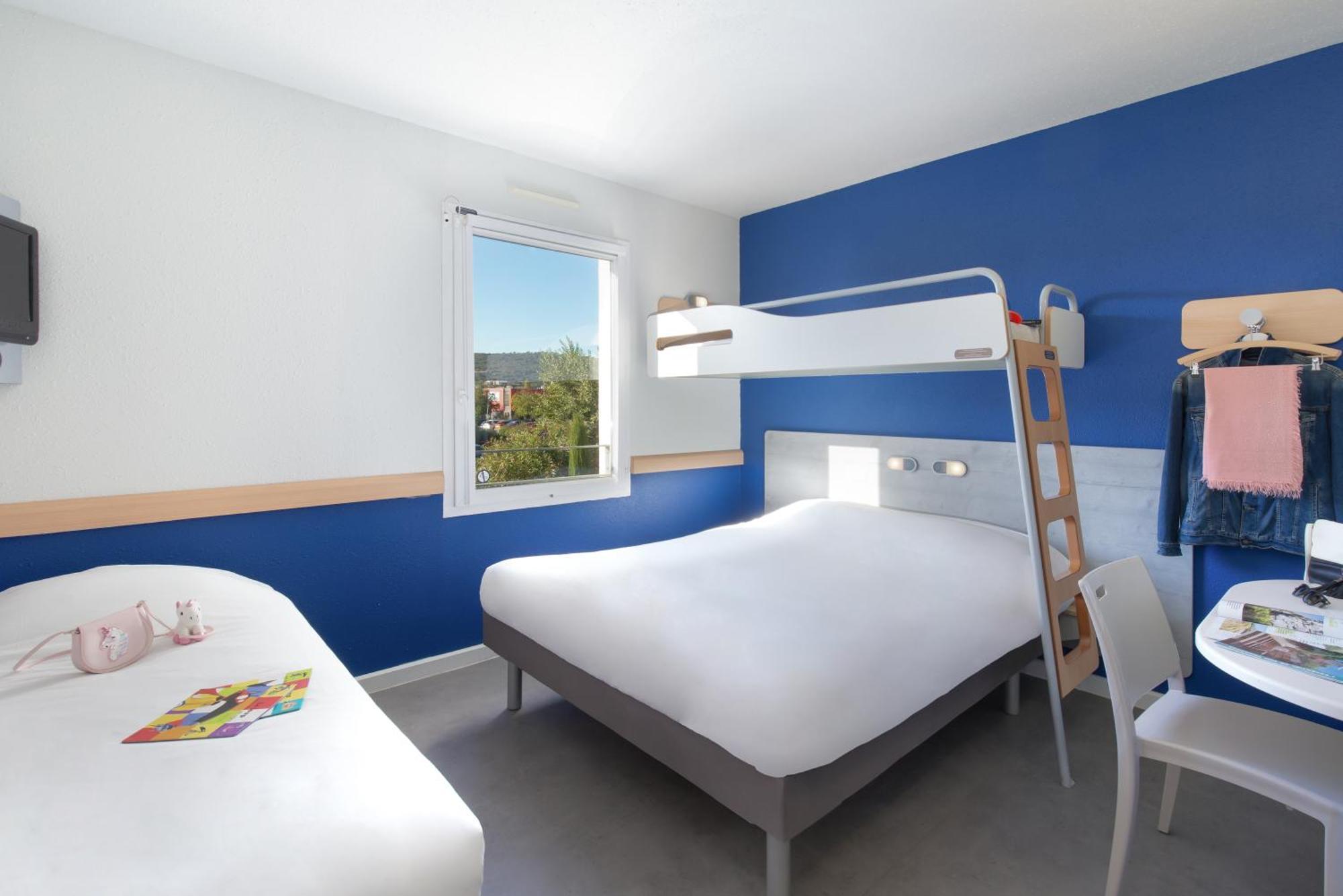 Ibis Budget Saint-Maximin Exterior photo