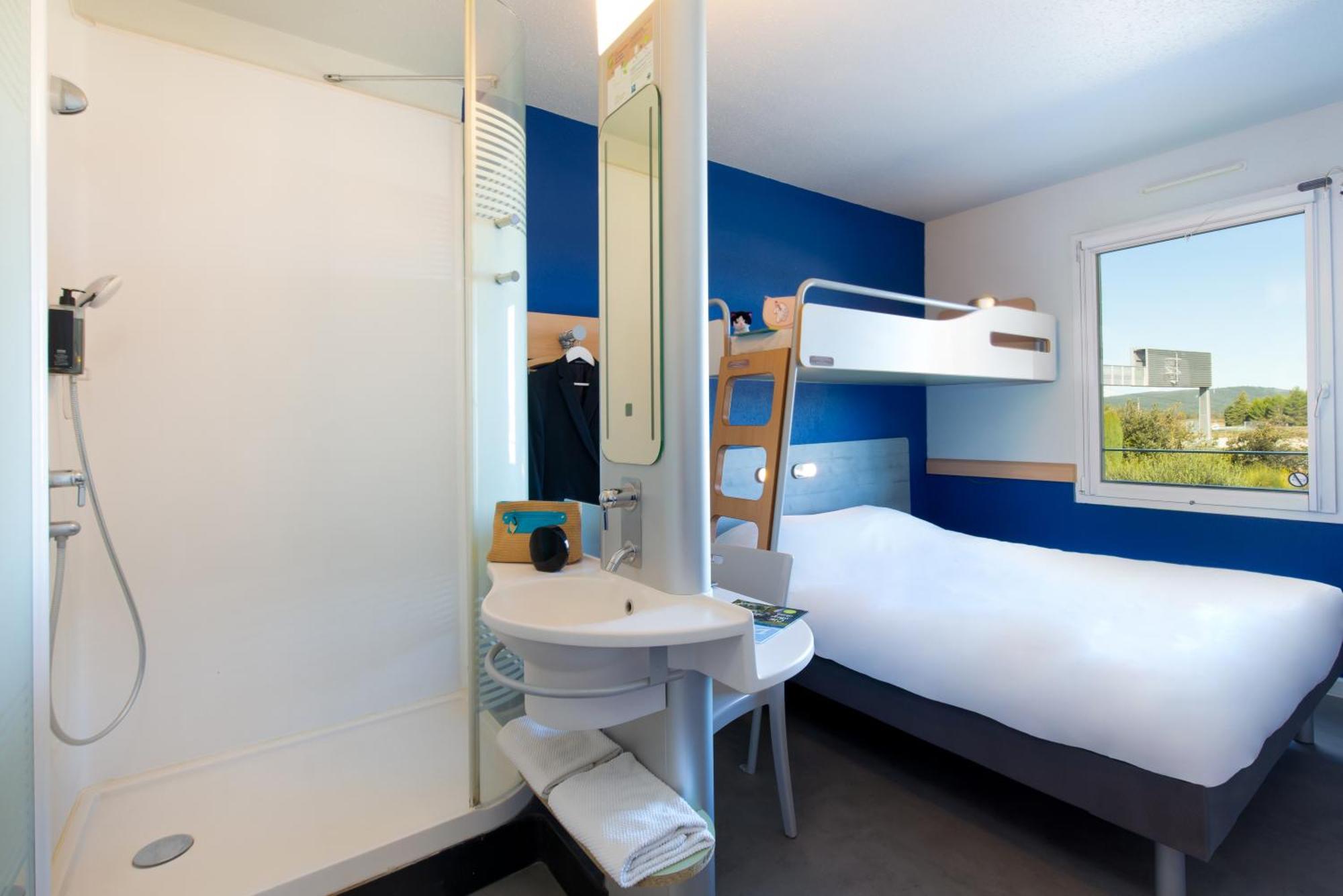 Ibis Budget Saint-Maximin Exterior photo