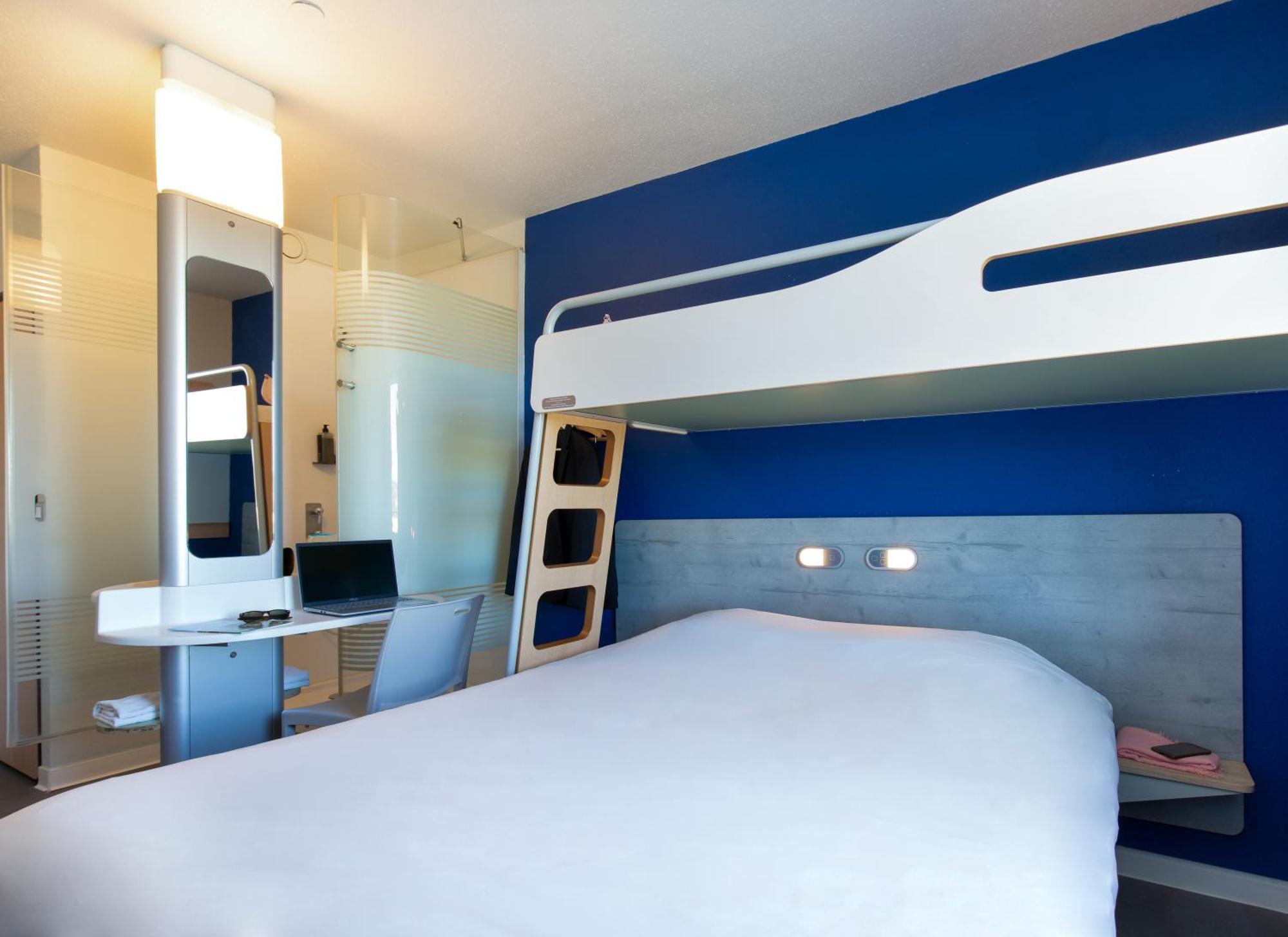 Ibis Budget Saint-Maximin Exterior photo